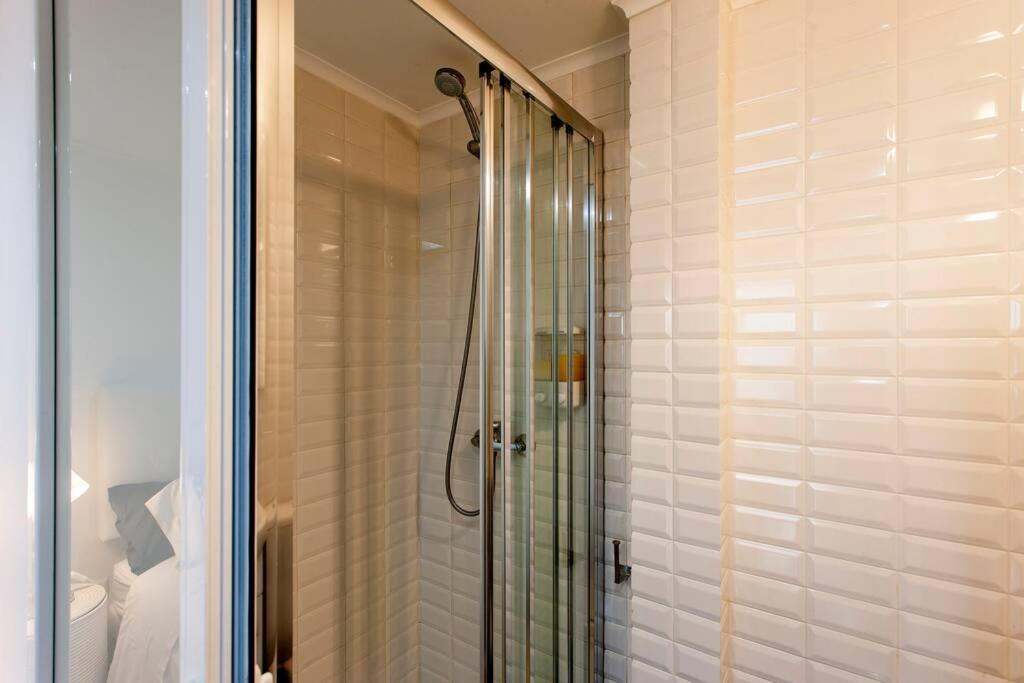 Charming Studio In Mouraria Lisbon Bagian luar foto
